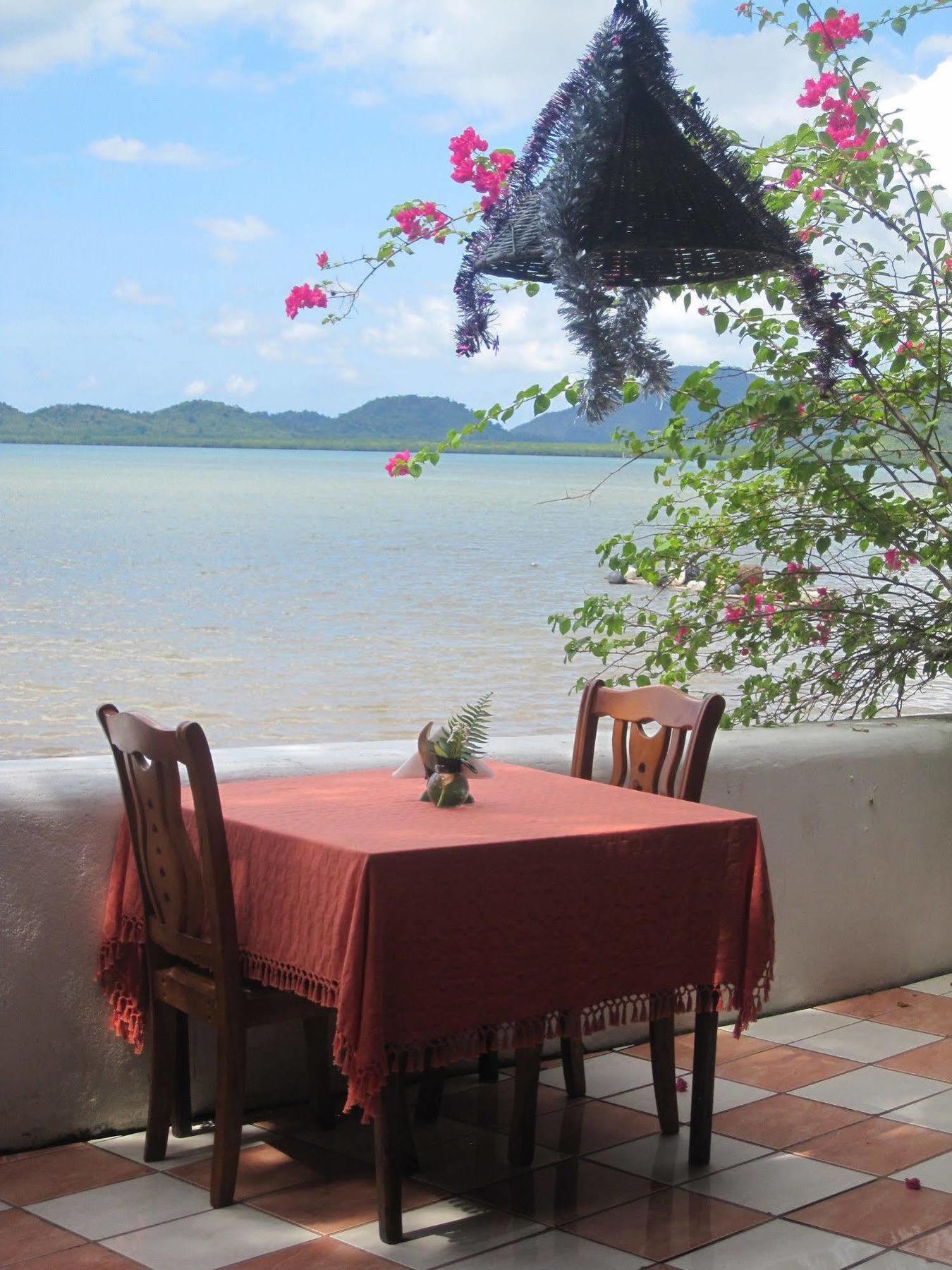Pierhouse Lodging Busuanga Eksteriør bilde